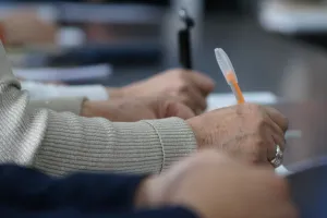 Тоң районунда үй-бүлөлүк зомбулуктун алдын алуу боюнча координациялык комиссиянын отуруму өттү